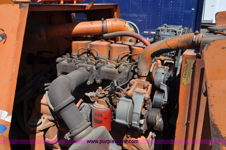 image for item G6001 1997 Broce Broom RC-300 broom