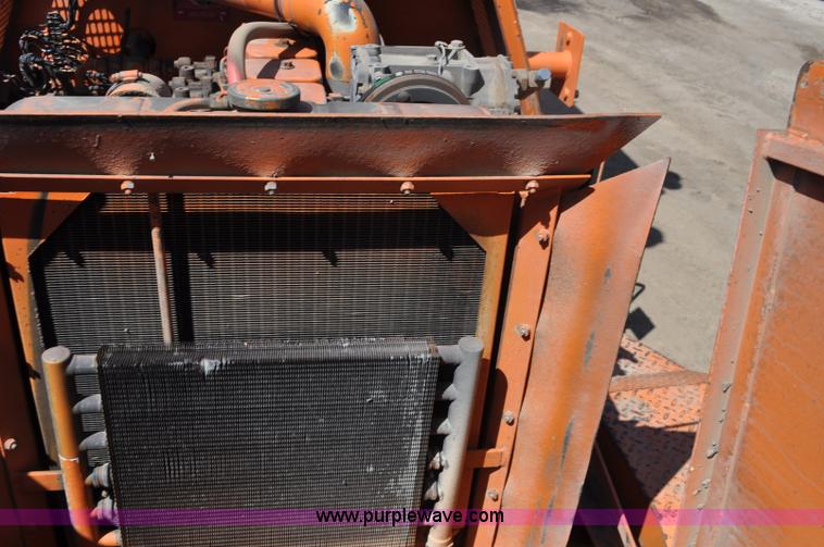 image for item G6001 1997 Broce Broom RC-300 broom