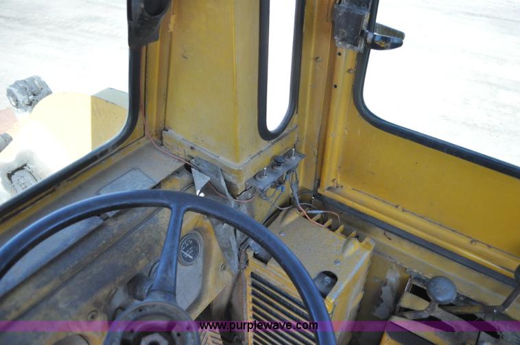 image for item G6002 1964 Caterpillar 944A wheel loader