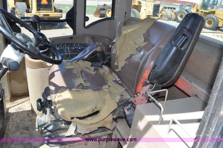 image for item G6003 1998 John Deere 544H wheel loader