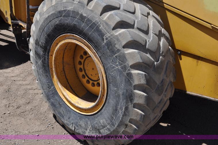 image for item G6003 1998 John Deere 544H wheel loader