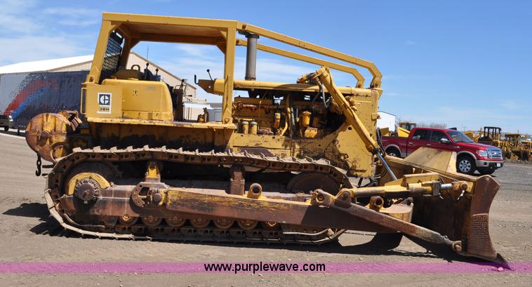 image for item G6006 1970 Caterpillar D8H dozer