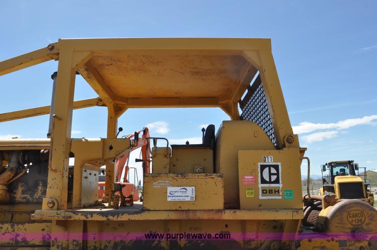 image for item G6006 1970 Caterpillar D8H dozer