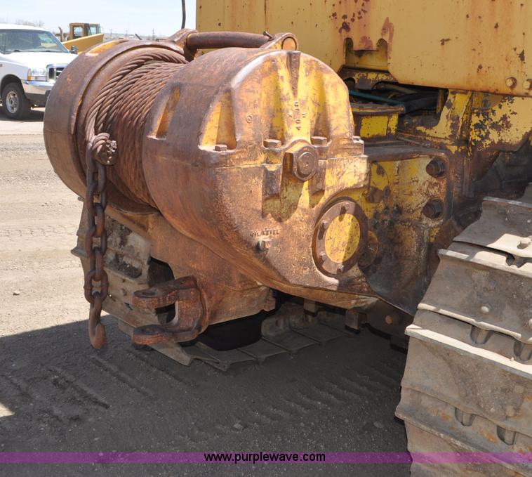 image for item G6006 1970 Caterpillar D8H dozer