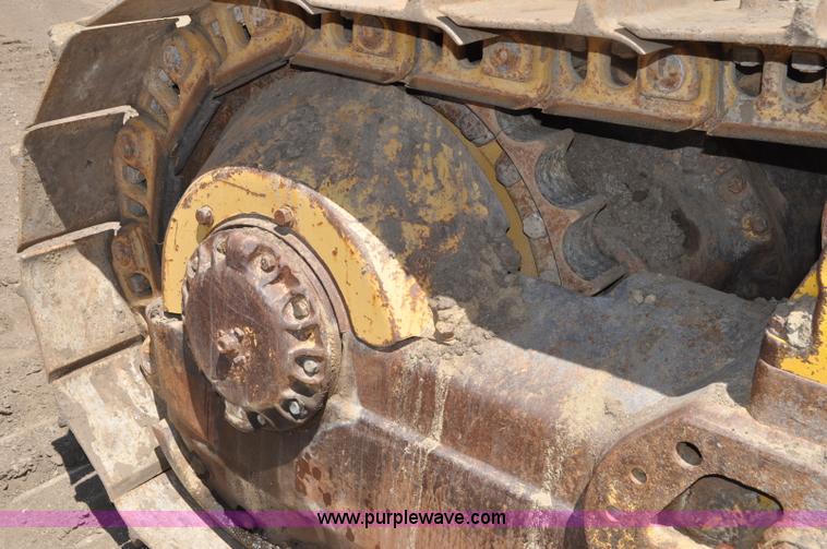 image for item G6006 1970 Caterpillar D8H dozer