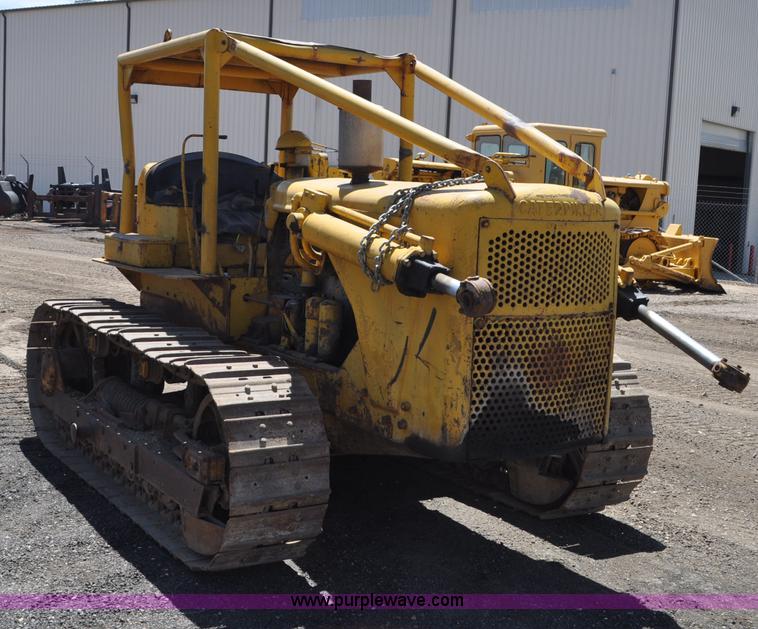 image for item G6008 1951 Caterpillar D6 dozer