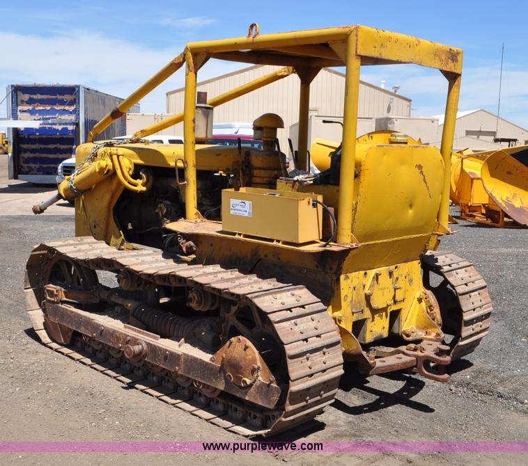 image for item G6008 1951 Caterpillar D6 dozer
