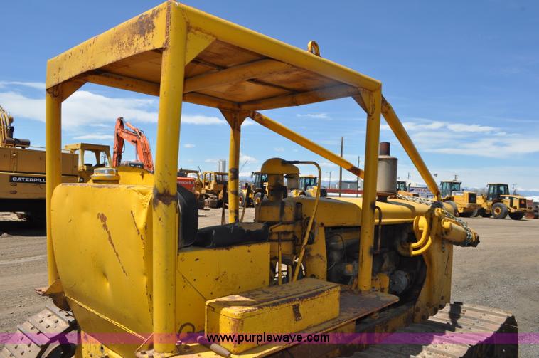 image for item G6008 1951 Caterpillar D6 dozer