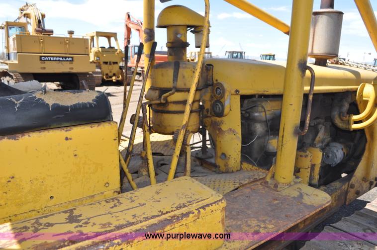 image for item G6008 1951 Caterpillar D6 dozer