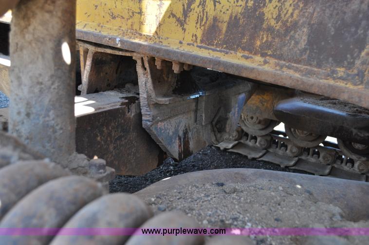 image for item G6008 1951 Caterpillar D6 dozer