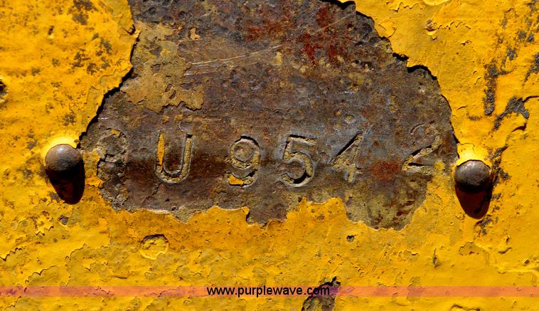 image for item G6008 1951 Caterpillar D6 dozer