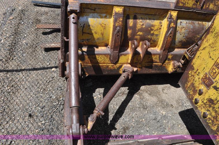image for item G6009 1951 Caterpillar D6 dozer