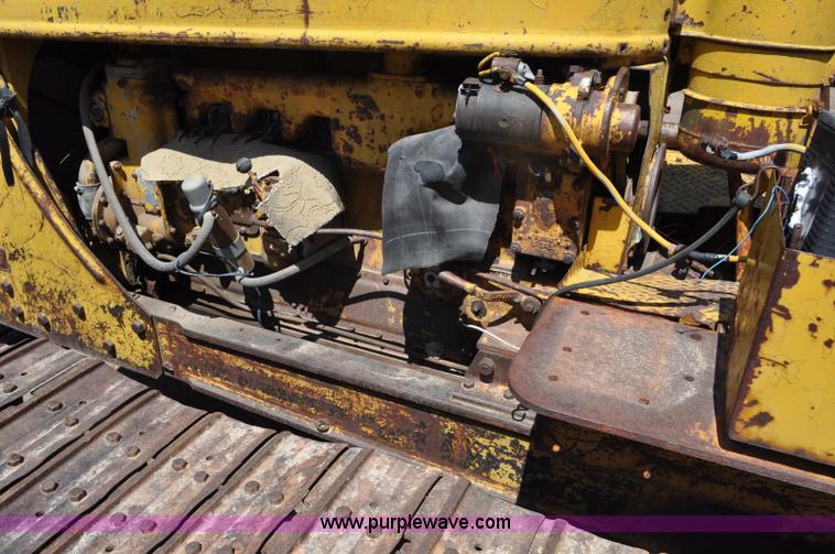 image for item G6009 1951 Caterpillar D6 dozer