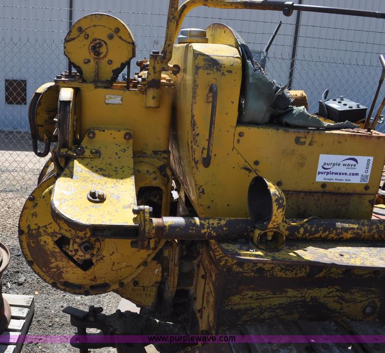 image for item G6009 1951 Caterpillar D6 dozer