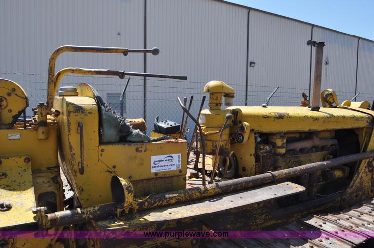 image for item G6009 1951 Caterpillar D6 dozer