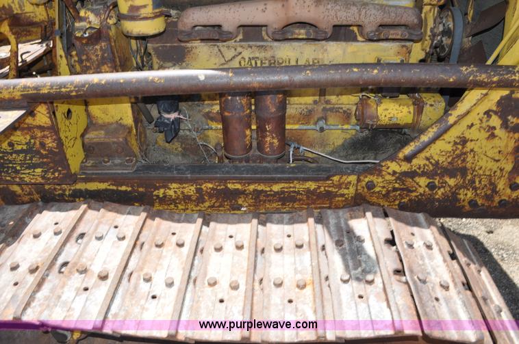 image for item G6009 1951 Caterpillar D6 dozer