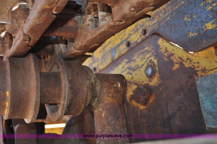 image for item G6009 1951 Caterpillar D6 dozer