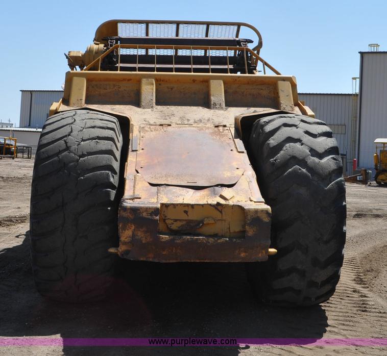 image for item G6010 1971 Caterpillar 633C elevating scraper