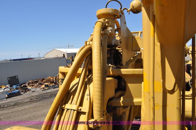 image for item G6010 1971 Caterpillar 633C elevating scraper