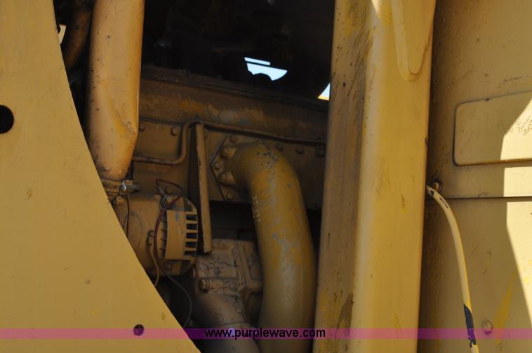 image for item G6010 1971 Caterpillar 633C elevating scraper