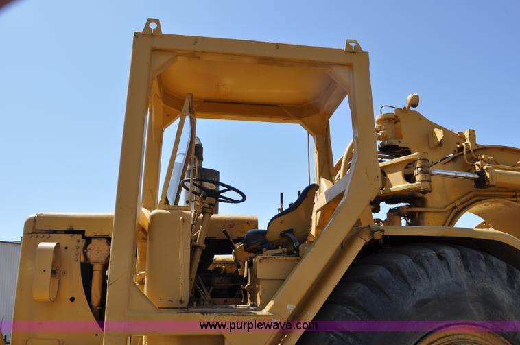 image for item G6010 1971 Caterpillar 633C elevating scraper