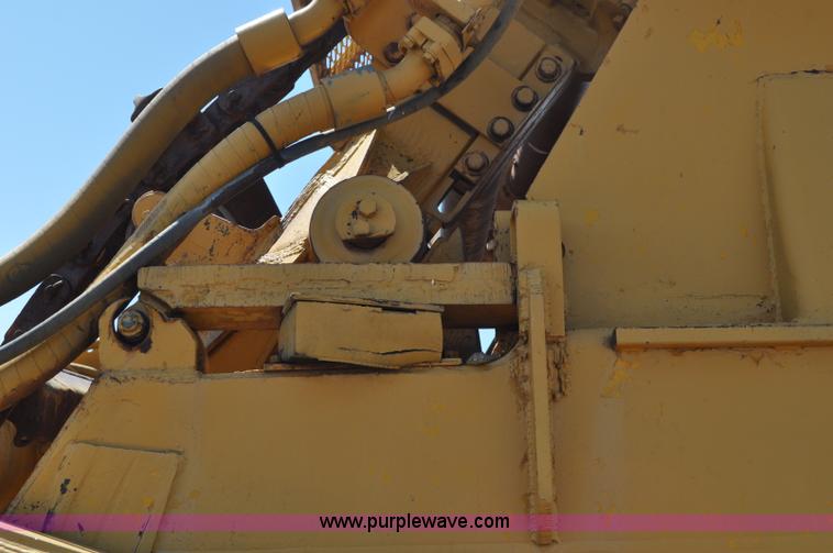 image for item G6010 1971 Caterpillar 633C elevating scraper