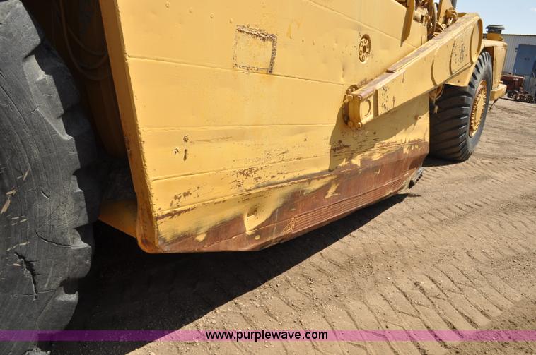 image for item G6010 1971 Caterpillar 633C elevating scraper