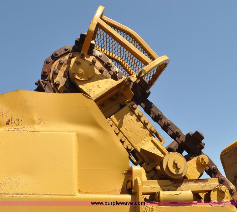image for item G6010 1971 Caterpillar 633C elevating scraper