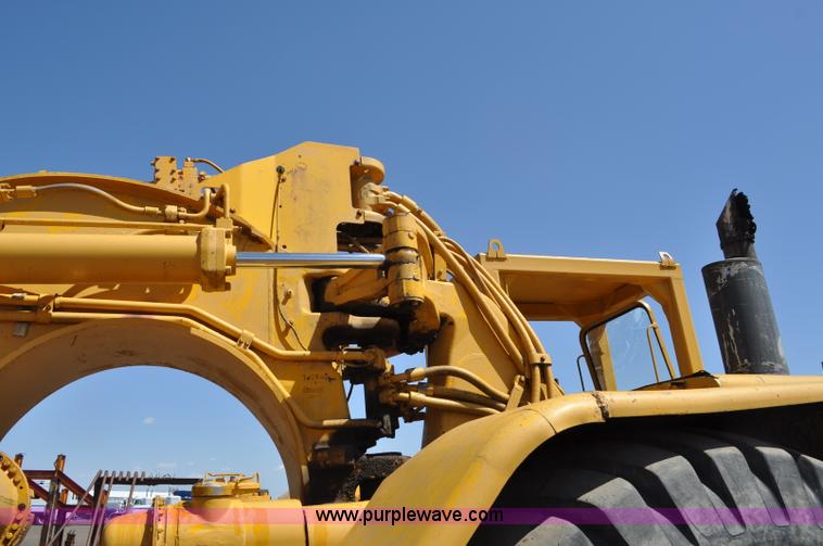 image for item G6010 1971 Caterpillar 633C elevating scraper