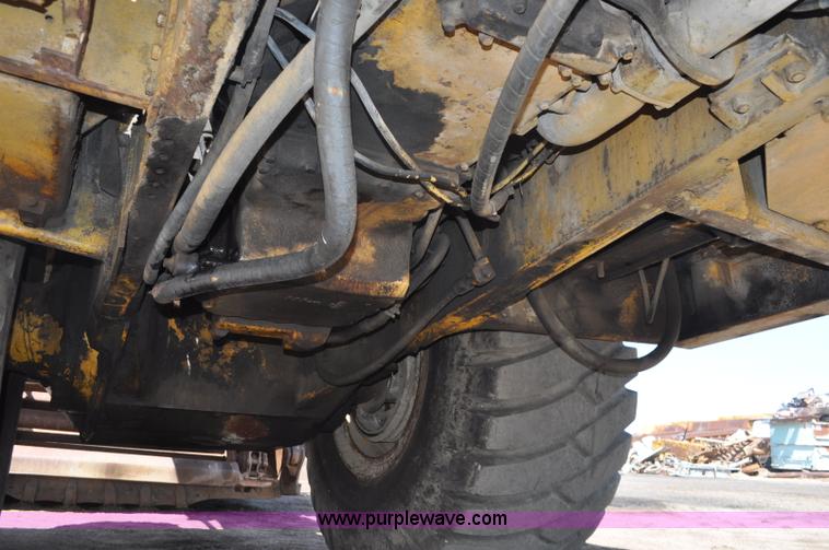 image for item G6010 1971 Caterpillar 633C elevating scraper