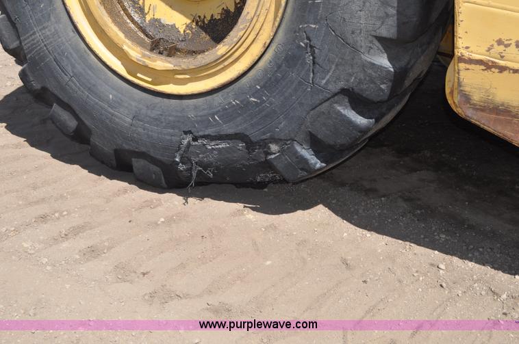 image for item G6010 1971 Caterpillar 633C elevating scraper