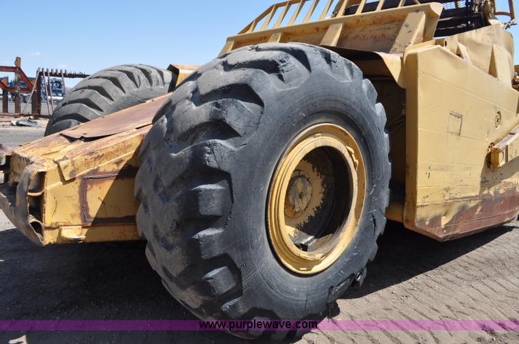 image for item G6010 1971 Caterpillar 633C elevating scraper