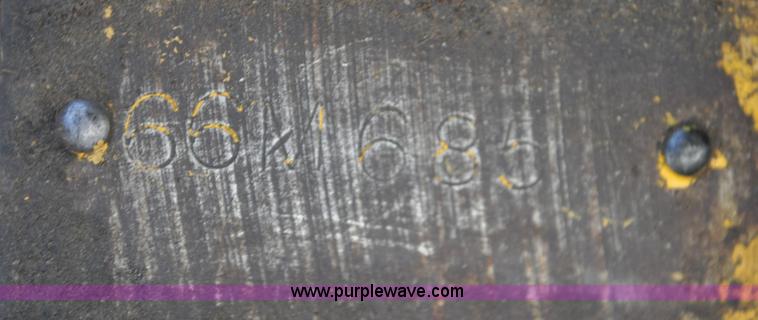 image for item G6010 1971 Caterpillar 633C elevating scraper