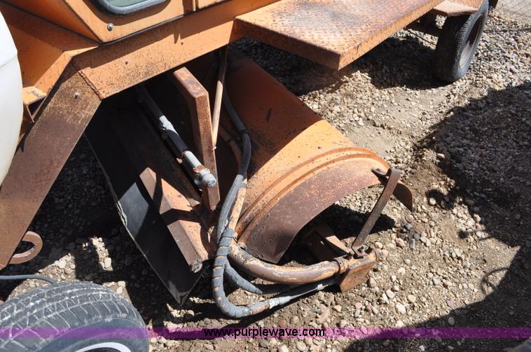 image for item G6012 Broce RJ300 broom