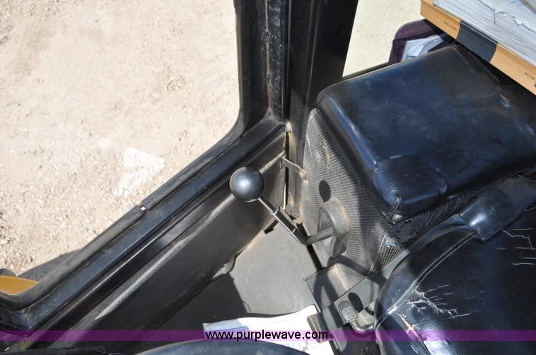 image for item G6015 1985 John Deere 544C wheel loader