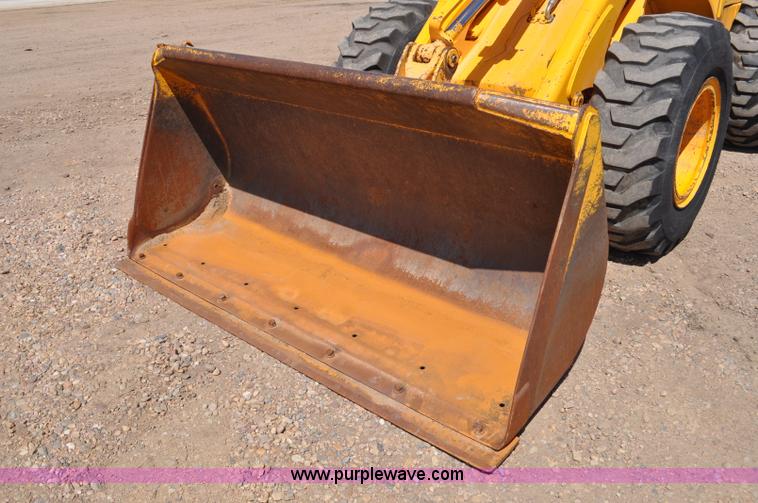 image for item G6015 1985 John Deere 544C wheel loader