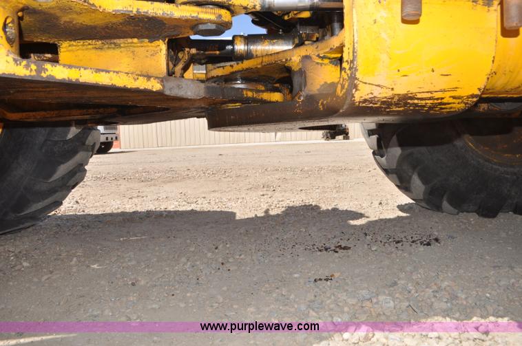 image for item G6015 1985 John Deere 544C wheel loader