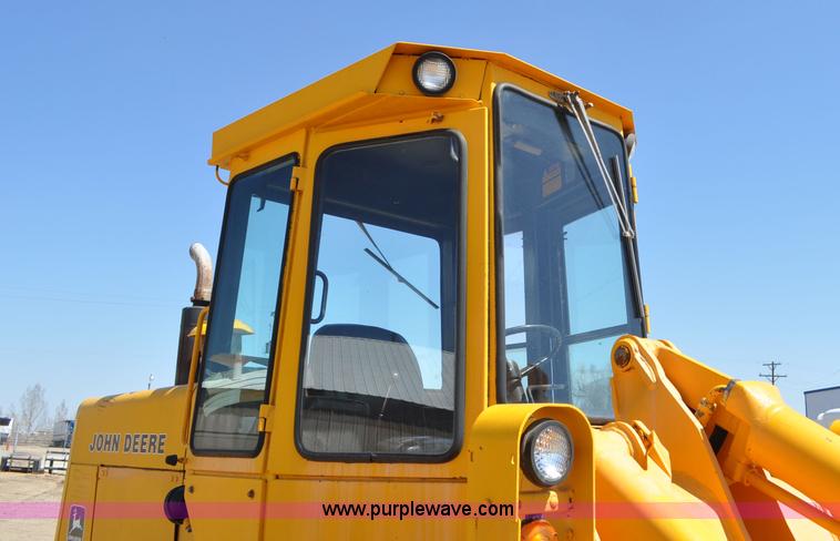 image for item G6015 1985 John Deere 544C wheel loader