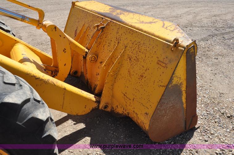 image for item G6015 1985 John Deere 544C wheel loader