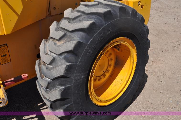 image for item G6015 1985 John Deere 544C wheel loader