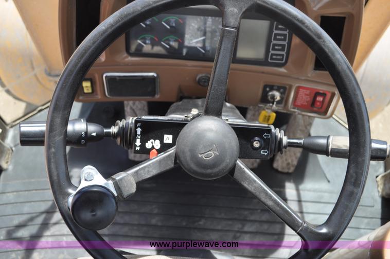 image for item G6019 1999 John Deere 624H wheel loader