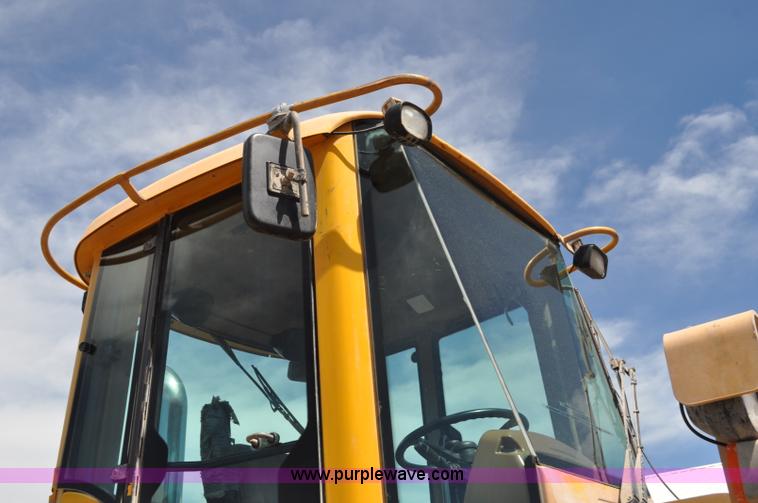 image for item G6019 1999 John Deere 624H wheel loader