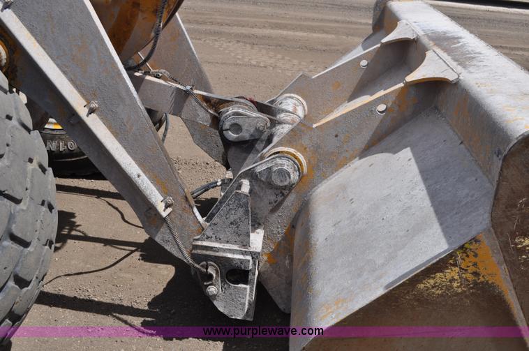 image for item G6019 1999 John Deere 624H wheel loader