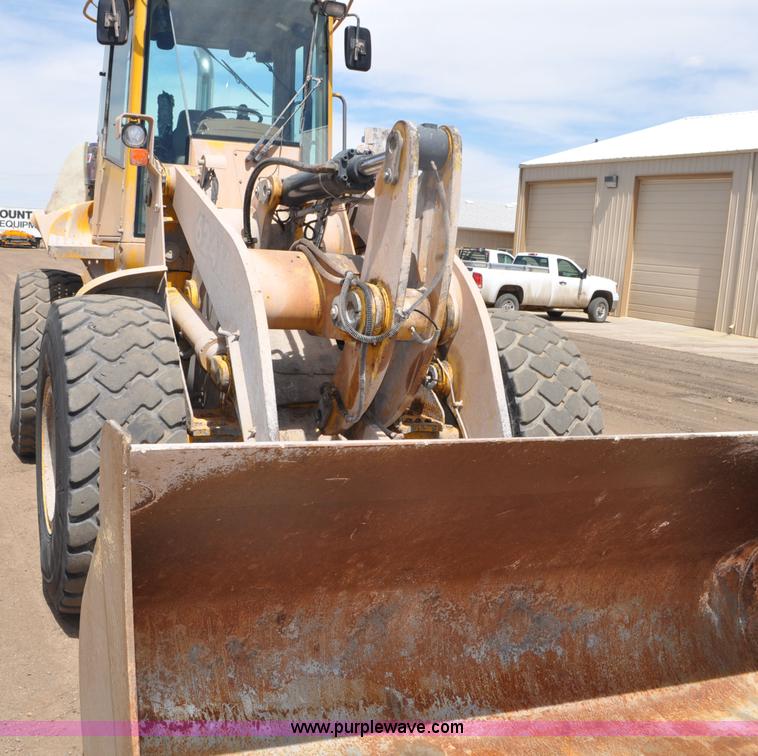 image for item G6019 1999 John Deere 624H wheel loader