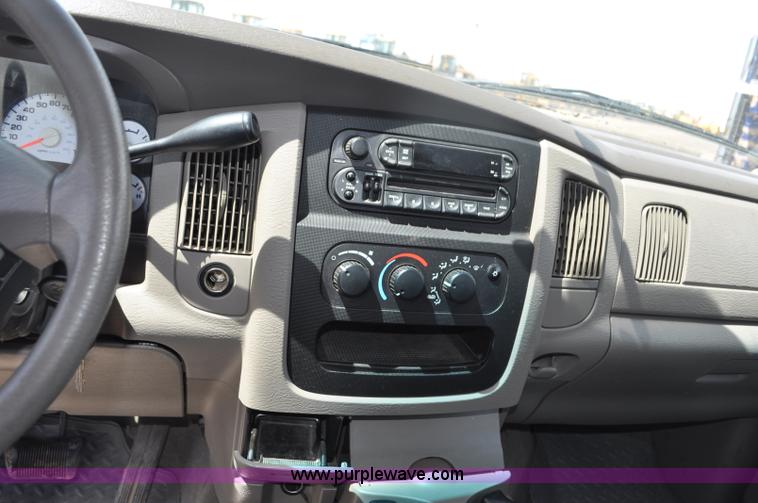 image for item G6020 2002 Dodge Ram 1500 Quad Cab pickup truck