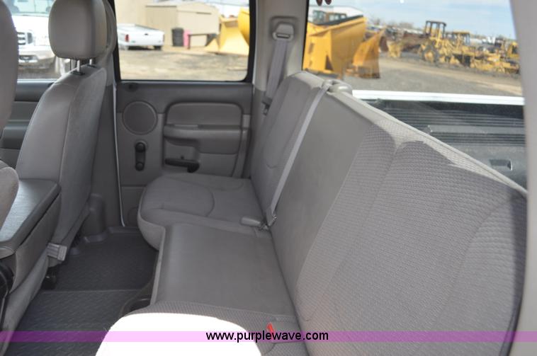 image for item G6020 2002 Dodge Ram 1500 Quad Cab pickup truck