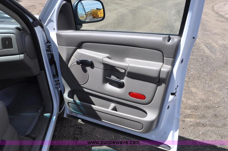 image for item G6020 2002 Dodge Ram 1500 Quad Cab pickup truck