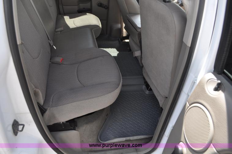 image for item G6020 2002 Dodge Ram 1500 Quad Cab pickup truck