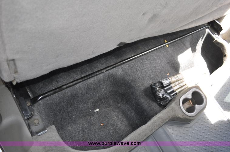 image for item G6020 2002 Dodge Ram 1500 Quad Cab pickup truck