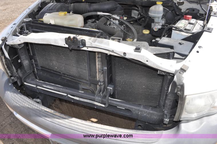 image for item G6020 2002 Dodge Ram 1500 Quad Cab pickup truck